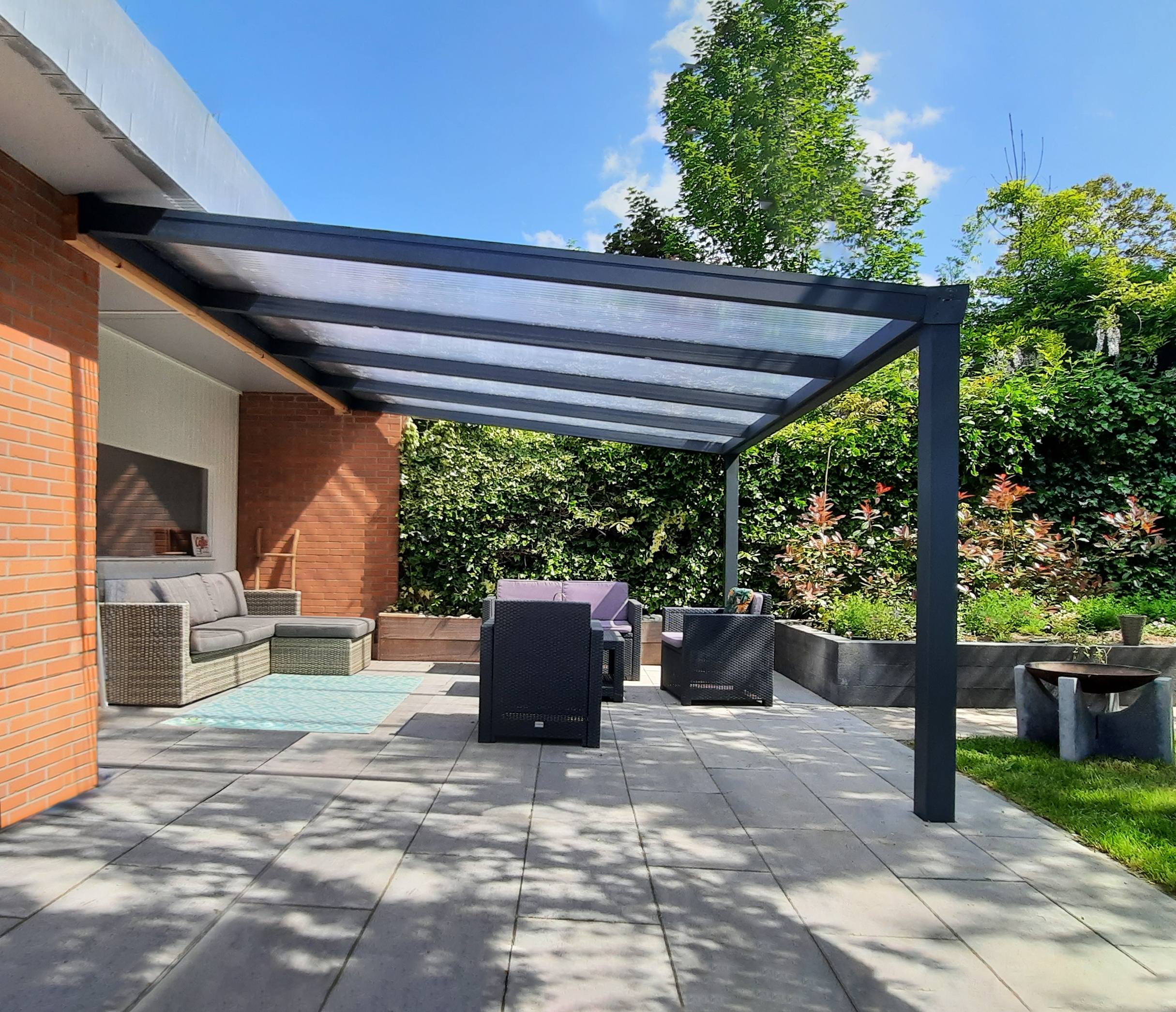 velvetline-veranda-incl-polycarbonaat-406x305-cm-antraciet-k237513-remco-van-loh-kopie